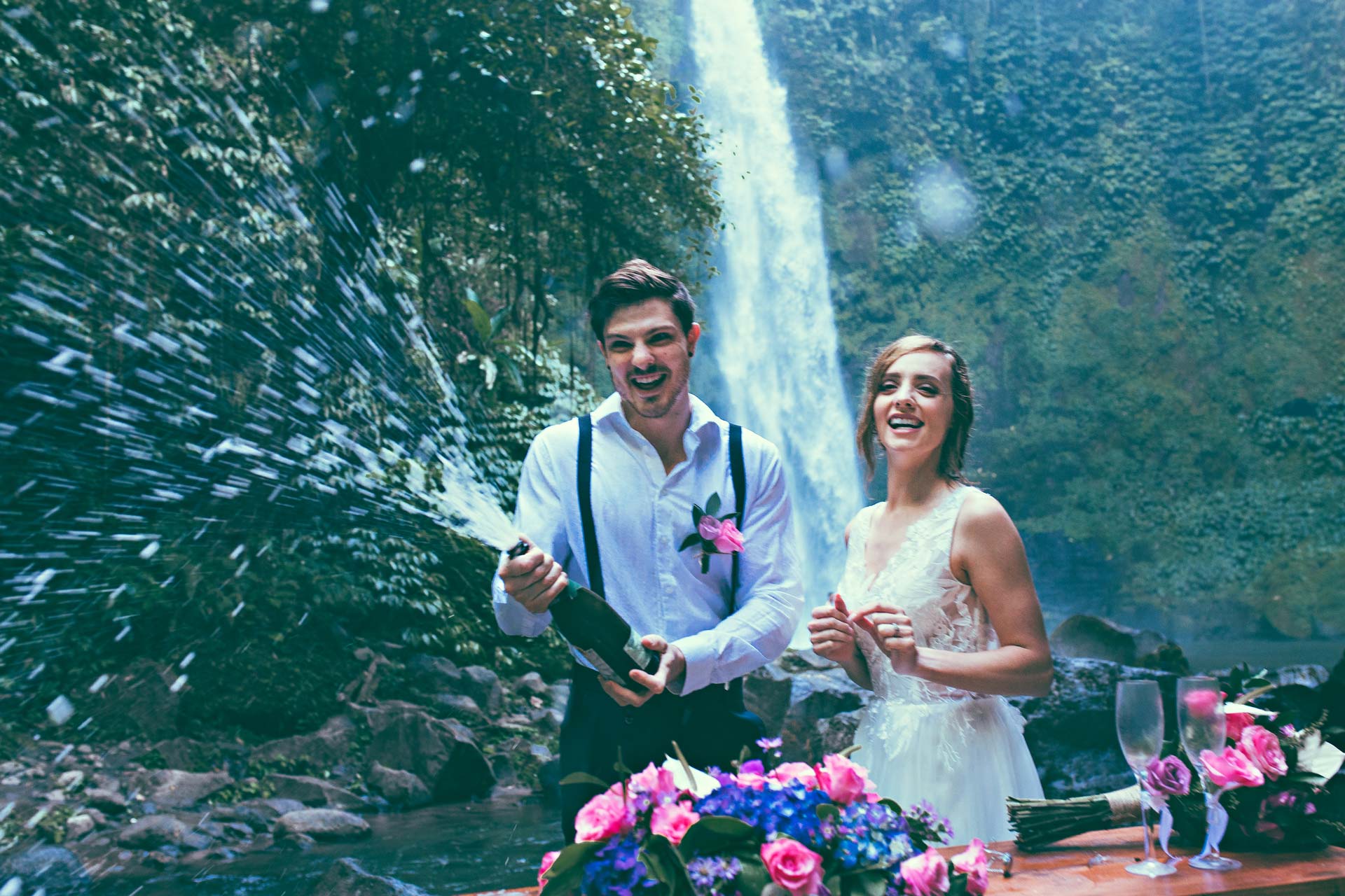 Packages-Bali-waterfall-wedding