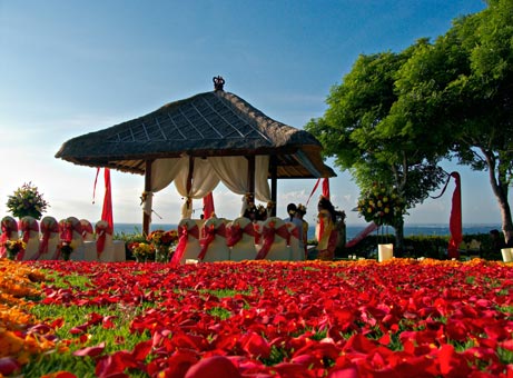 巴厘岛婚礼的费用 - 花和装饰
