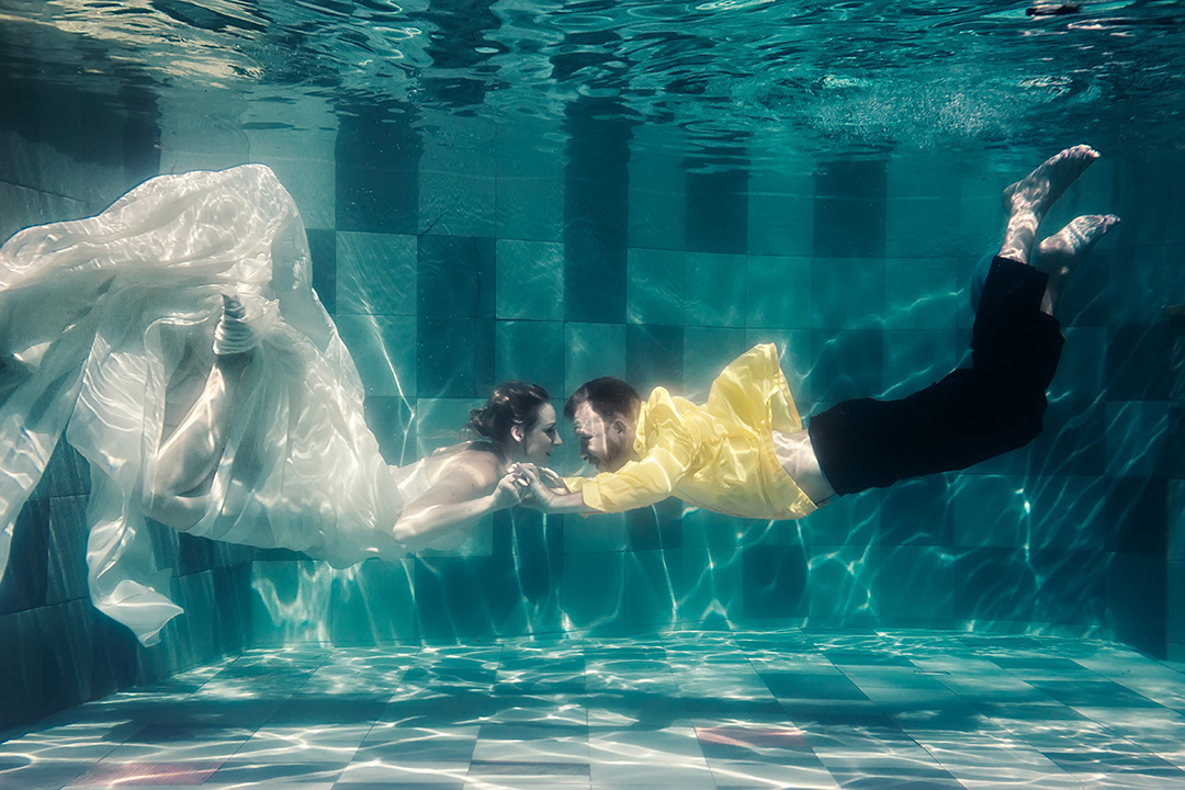 水下婚礼照片巴厘岛