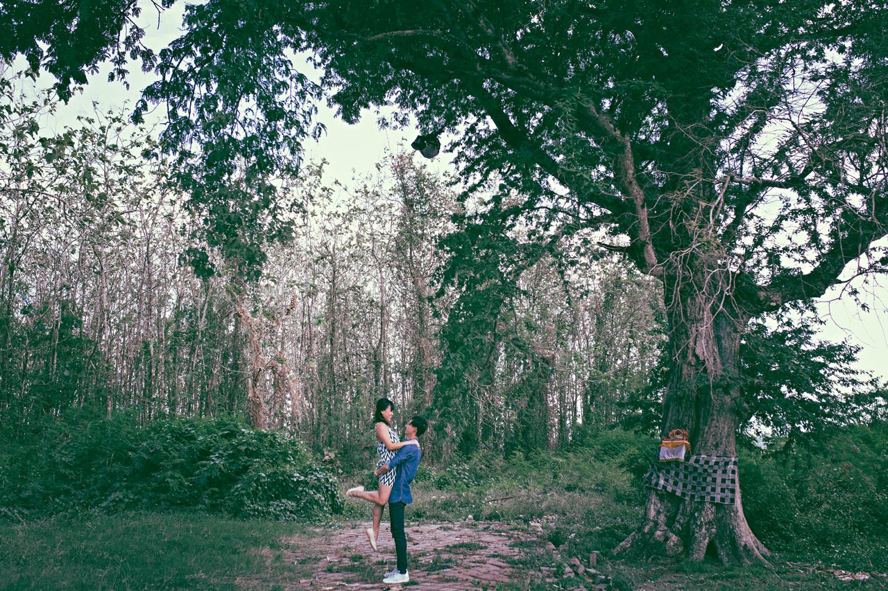 Best-locations-pre-wedding-photogphy-Bali-forest-1
