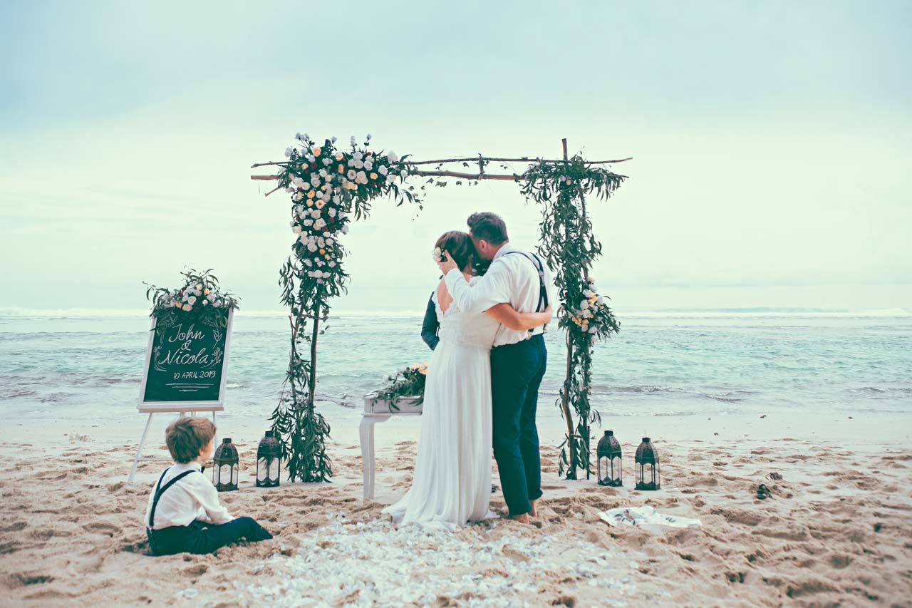 最好的巴厘岛海滩婚礼包