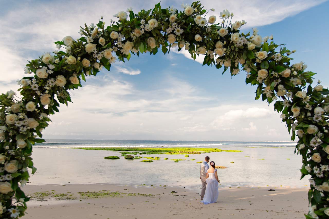 married-in-Bali-Beach